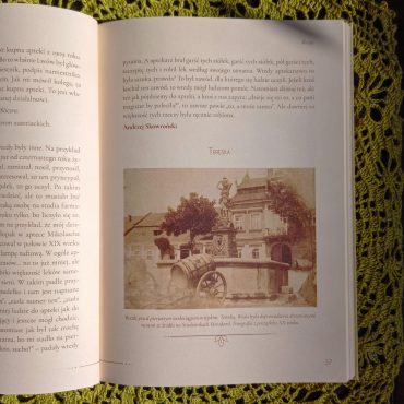 Projekt wnętrza książki o historii Myślenic